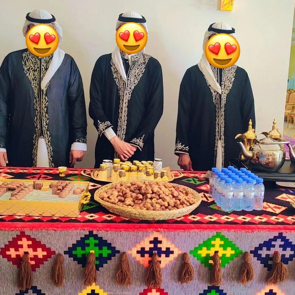 قهوجي وصبابين الرياض